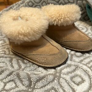 Baby Toddler Uggs size small